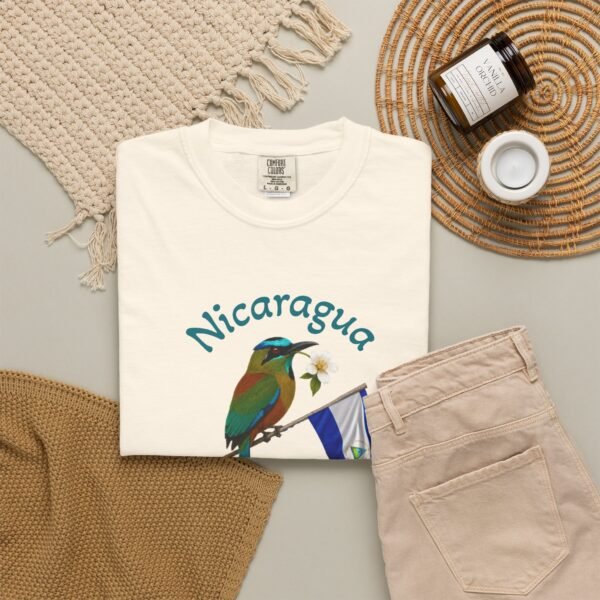 5813969163057869643_2048.jpeg Nicaraguan Motmot Bird Nicaragua Flag T-shirt | Travel Tee, Central America
