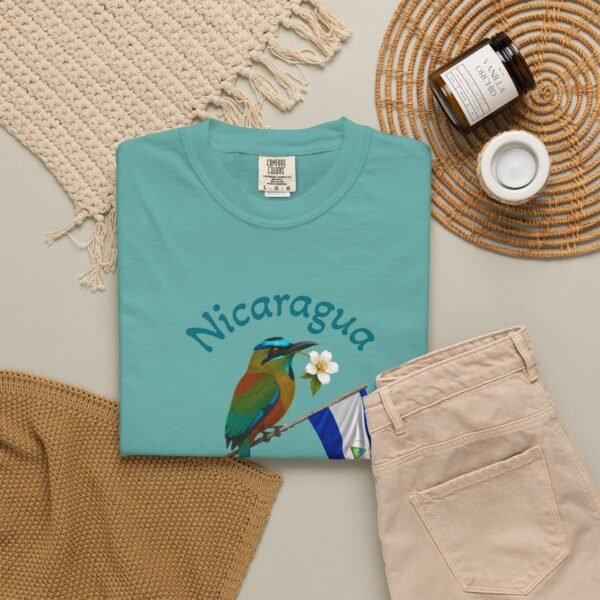 8126398536399706097_2048.jpeg Nicaraguan Motmot Bird Nicaragua Flag T-shirt | Travel Tee, Central America